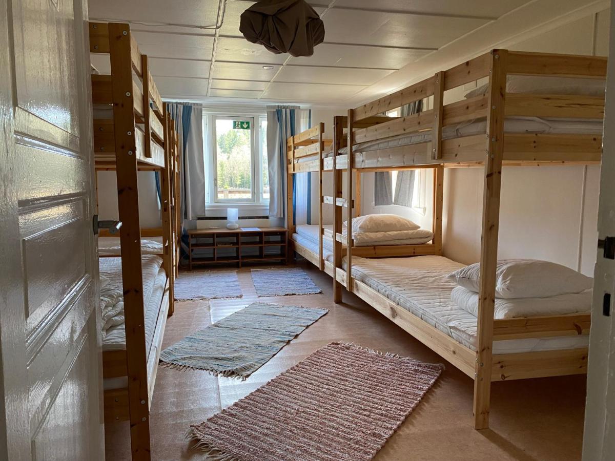 Bjoersjoeas Vildmark - Room In The Main House Olofstorp 外观 照片