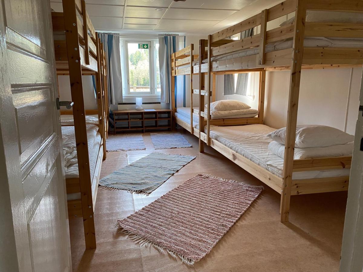 Bjoersjoeas Vildmark - Room In The Main House Olofstorp 外观 照片